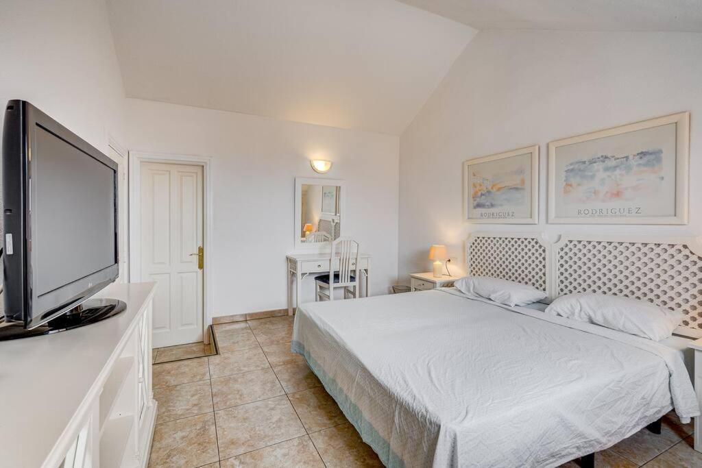Royal Garden - 2 Bedroom Playa de las Americas  Bagian luar foto